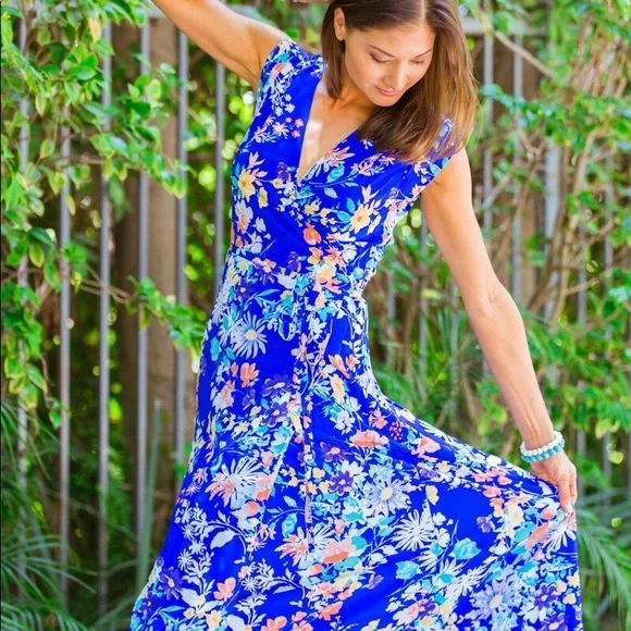Yumi Kim Dresses Yumi Kim Blue Floral Maxi Dress Poshmark
